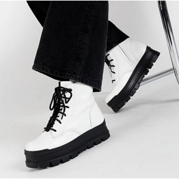 UGG Shoes - Ugg Sidnee Waterproof Platform Lace Up Combat Boots Shearling White Leather US 6